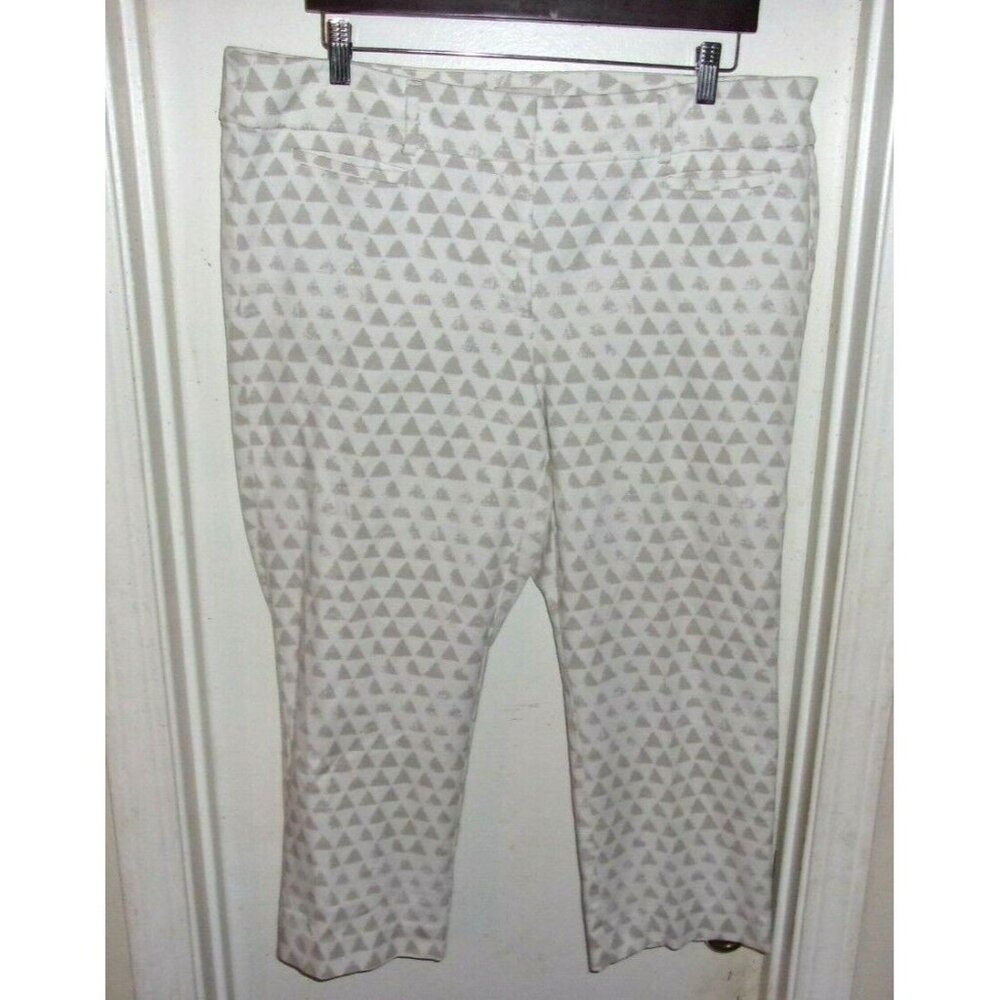 Ann Taylor LOFT Tan White Geometric Print Triangle Capri Pants Original 16